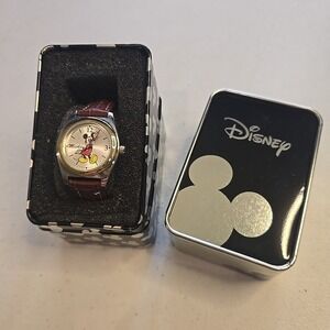 LADIES DISNEY CLASSIC MICKEY MOUSE WATCH WITH BROWN STRAP MCK613 Needs Battery